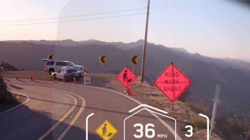 Head-up displej v prilbe funguje podobne ako...