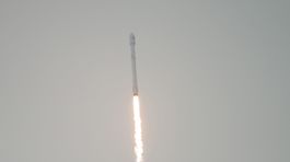 Prvý stupeň rakety Falcon 9 sa pri návrate poškodil