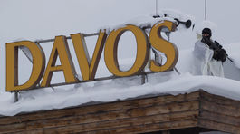 VIDEO: Boháči valcujú chudobných. Svet sa rúti do ekonomickej priepasti