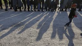 Macedónsko uzavrelo hranice pre migrantov z Afganistanu