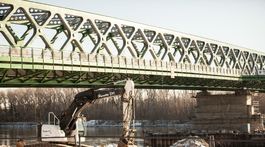 Starý most. Na otvorenie sa stále čaká