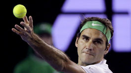 Mlaď dostala tvrdú lekciu. V Melbourne kraľujú tridsiatnici