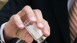 Zdravšie jedlá ľudia odmietajú, žiadajú soľničky