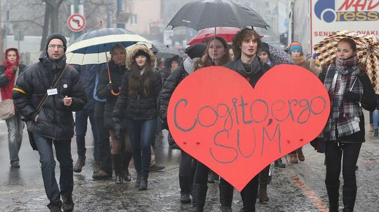 Na demonštráciu v Bratislave prišli učitelia z...