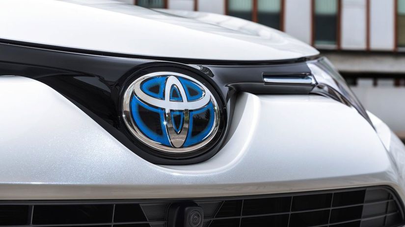 Toyota RAV4 Hybrid - 2016