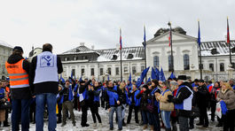 Tisíc eur v čistom. To je pre odbory suma pre bezproblémový život