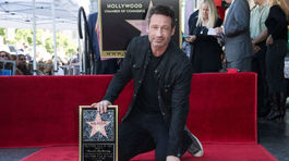 Herec David Duchovny pózuje s vlastnou hviezdou...