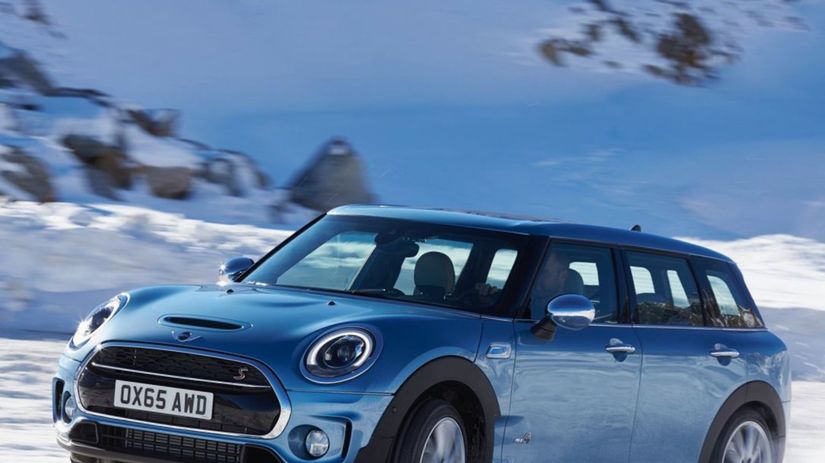 Clubman All4 vychádza z verzií Cooper S, čo...