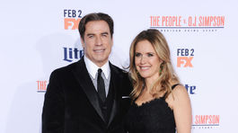 Herec John Travolta a jeho manželka Kelly Preston.