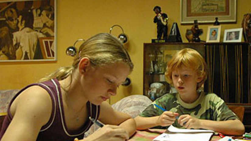 V siedmich rokoch debutoval vo filme Kráska v...