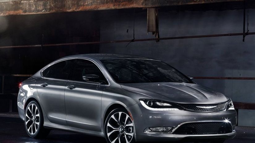 Sedany Chrysler 200 a Dodge Dart sa do 18...