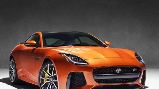 Jaguar F-Type SVR - 2016 