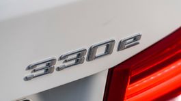 BMW 330e - 2016