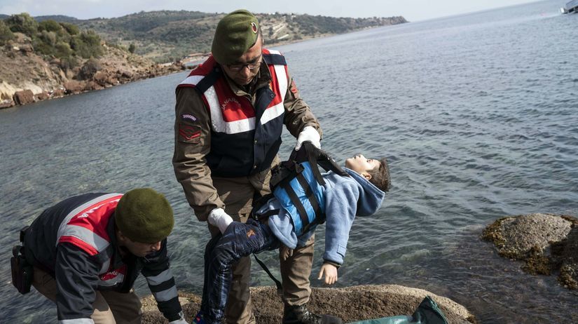 Turecko, migranti, utečenec, chlapec, utopenie