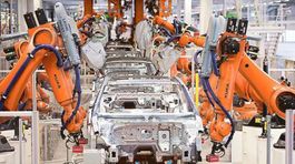 VW prerušil výrobu Passatu. Nie pre Dieselgate