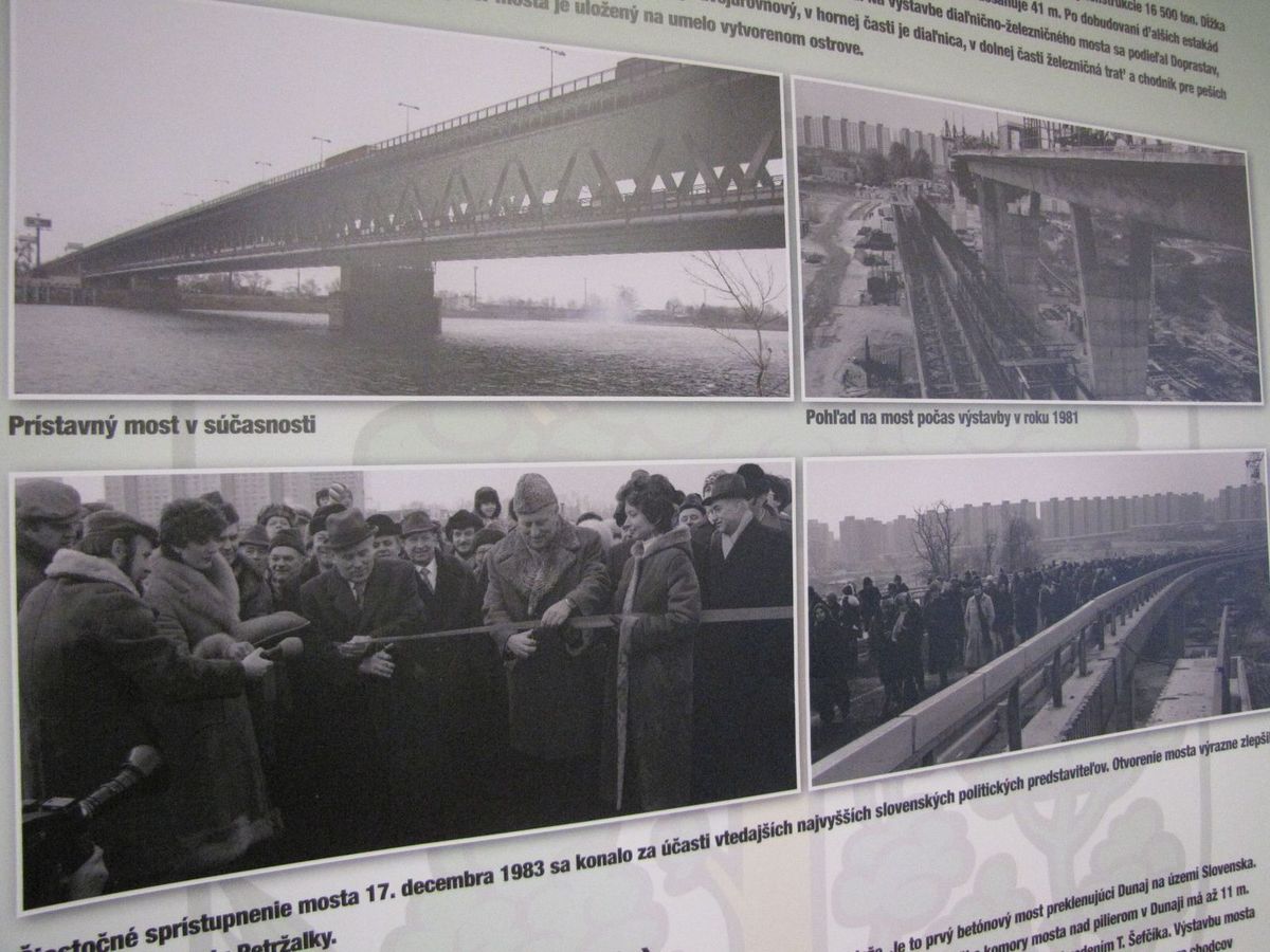 Fotodokumentácia z výstavby a otvorenia...