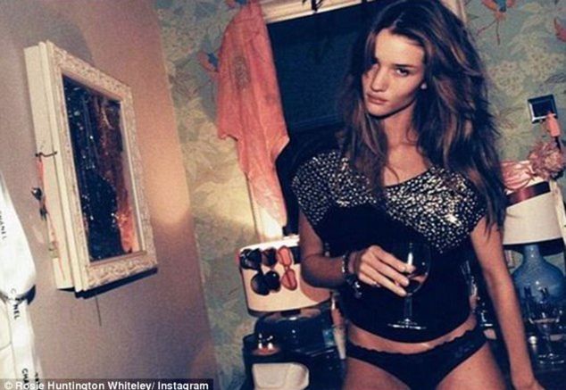 Rosie Huntington-Whiteley počas jej začiatkov v...