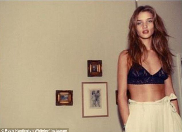 Rosie Huntington-Whiteley počas jej začiatkov v...