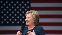 Sanders vyzbieral viac peňazí ako Clintonová