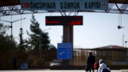 Merkelová pomôže Turecku s utečencami na hraniciach