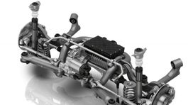 ZF má zadnú nápravu s riadením kolies a elektromotorom