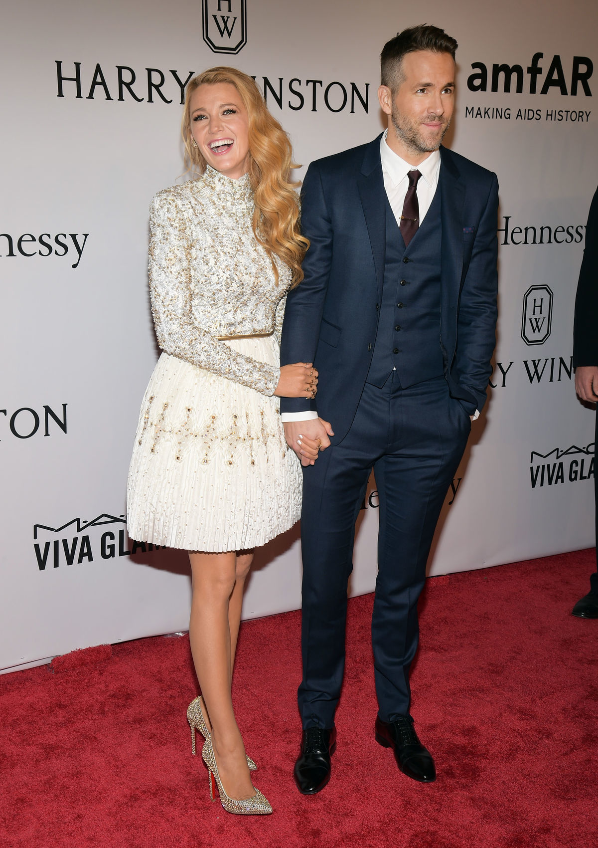 Herečka Blake Lively (v kreácii Chanel Couture)...