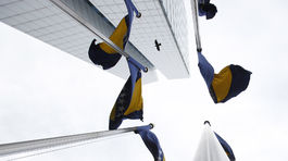 Bosna sa hlási do EÚ. Uzatvára balkánsky pelotón