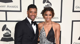Hráč amerického futbalu Russell Wilson a jeho snúbenica Ciara.