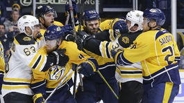 Zmlátil priateľku, dostal dištanc. Príliš prísny, tvrdí Watson