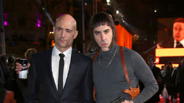 Mark Strong (vľavo) a Sacha Baron Cohen