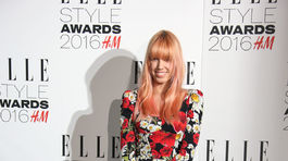Modelka Amber Le Bon v kreácii Dolce & Gabbana. 