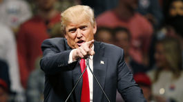 Neriadená strela Trump hľadá jednotu