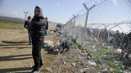 Macedónsko chce vpustiť utečencov len z vojnových miest