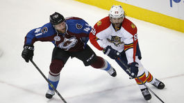 Jágr sa vyrovnal Howovi v počte bodov, Pánik sa nevošiel do zostavy