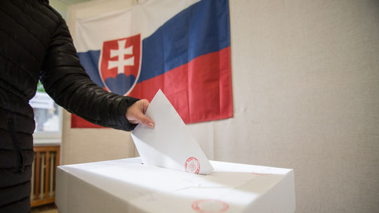 Na Slovensku sa konajú deviate parlamentné...