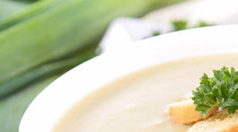 Ste milovníčka polievok? Vyskúšajte zemiakovo-pórovú