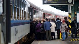 Štátne vlaky vlani prepravili o 10 miliónov ľudí viac