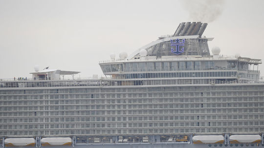 Harmony of the Seas (Oasis 3).