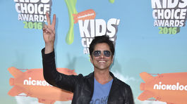 Herec John Stamos.