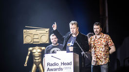 Saténové ruky ulovili debutom na Radio_Head Awards aj kritikov