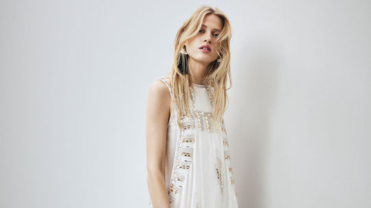 H&M Conscious Exclusive prináša niekoľko...