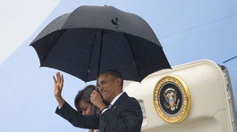 Obama priletel na Kubu, stretne sa s Ortegom a Castrom