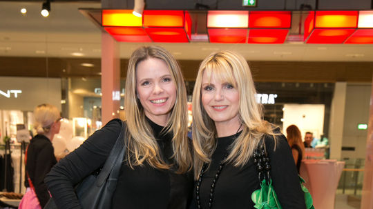 Rodinné duo Ema (vľavo) a Emma Tekelyové. 