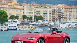 WCOTY: Svetové auto roka 2016 je Mazda MX-5!