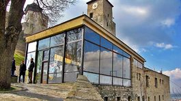 Matúšov hrad mení podobu. Oceľ a sklo zmiznú