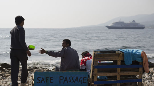Grécky minister: Európa nám v Morii nepomáha s maloletými migrantmi
