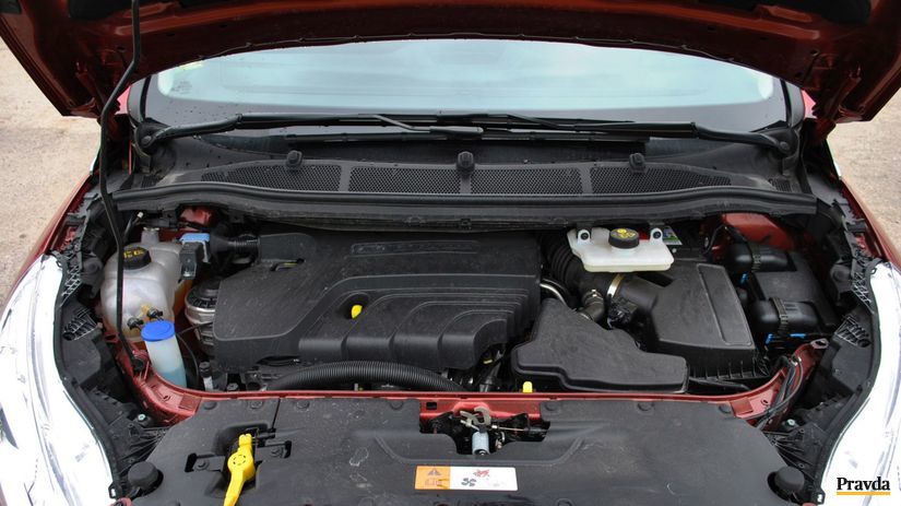 Dvojlitrový naftový motor naladený na 150 koní...