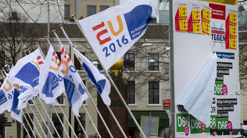 holandsko, referendum o Ukrajine, protest,...