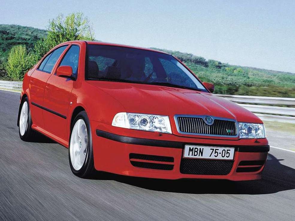 V roku 2000 sa predstavila Octavia RS s motorom...