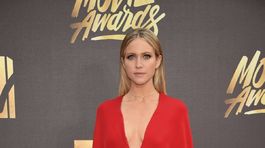 Herečka Brittany Snow.